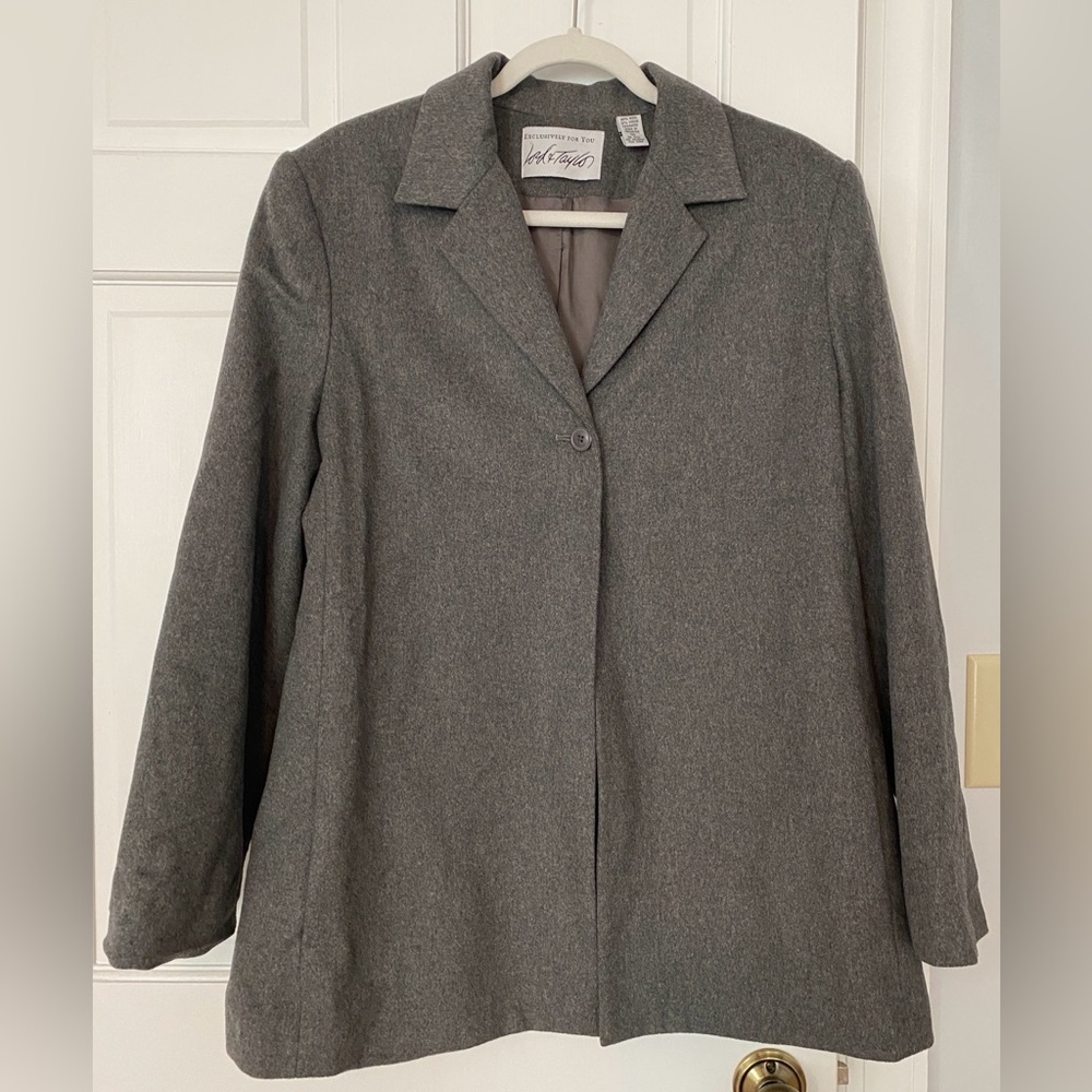 Lord and Taylor Wool and Cashmere Blazer Coat Sz 10